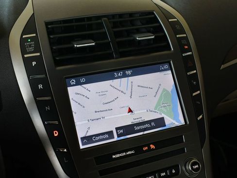 Used 2020 Lincoln MKZ Reserve image 14