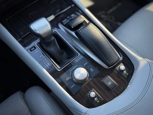 Used 2013 Lexus LS 460 LS 460 Sedan 4D image 24