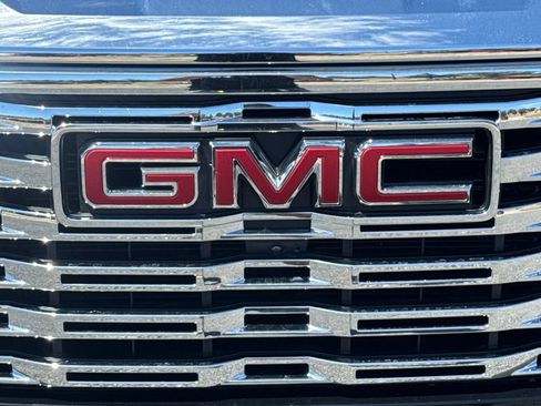 Used 2025 GMC Sierra 1500 Denali AWD/4WD image 47