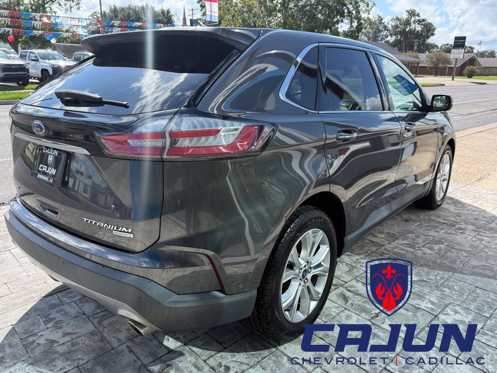 Used 2019 Ford Edge Titanium w/ Equipment Group 301A FWD image 4