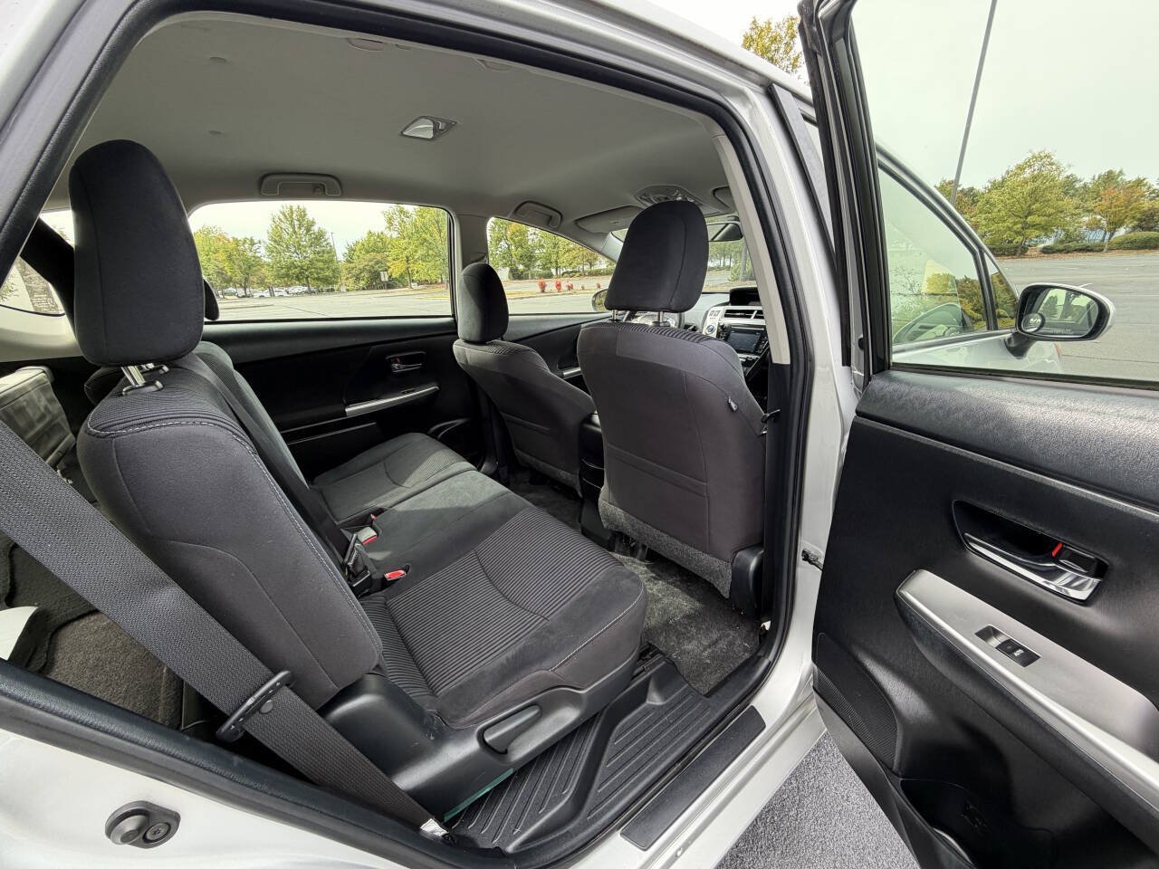 Used 2015 Toyota Prius V Three FWD image 12