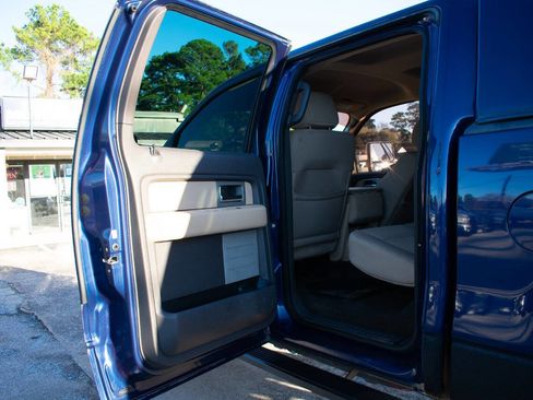 Used 2011 Ford F150 XLT w/ XLT Chrome Pkg image 22