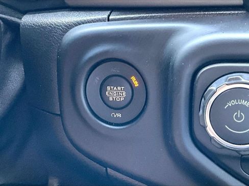 Used 2021 Jeep Wrangler Sport AWD/4WD image 25