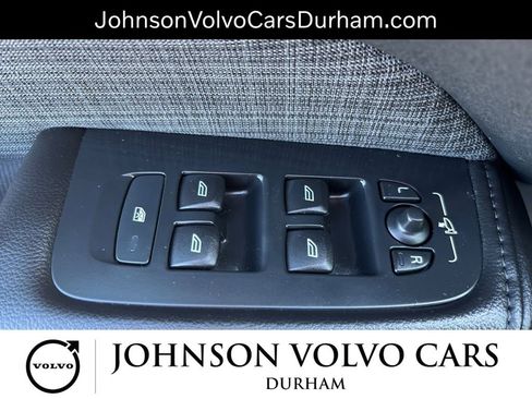 Used 2023 Volvo XC60 B5 Core w/ Climate Package image 11