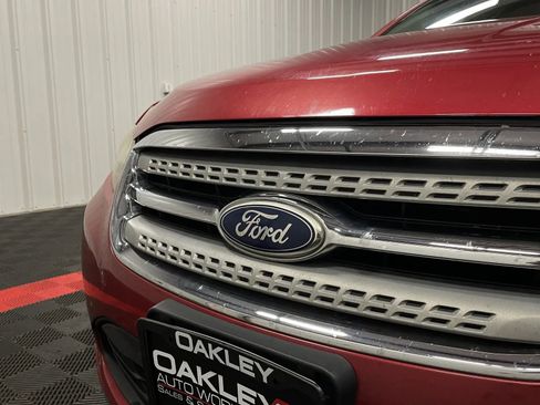 Used 2010 Ford Taurus SEL image 8