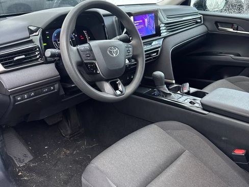 Used 2025 Toyota Camry LE FWD image 2