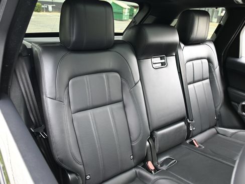 Used 2018 Land Rover Range Rover Sport HSE AWD/4WD image 18