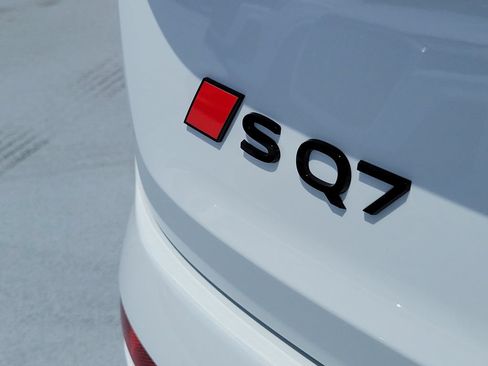 New 2026 Audi SQ7 Premium Plus AWD/4WD image 5