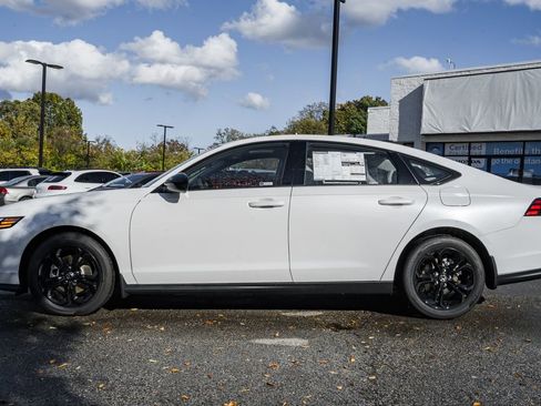 New 2025 Honda Accord SE image 4