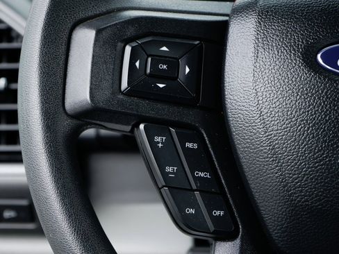 Used 2022 Ford F350 XL w/ Power Equipment Group image 26