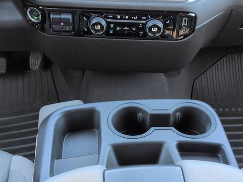 Used 2025 Chevrolet Silverado 1500 LT image 19