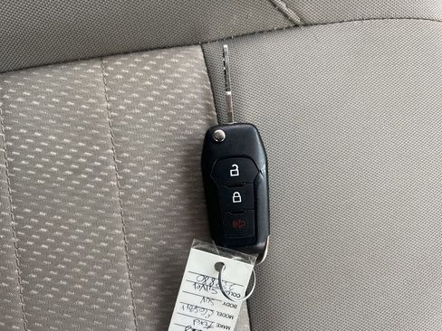 Used 2018 Ford EcoSport S image 25