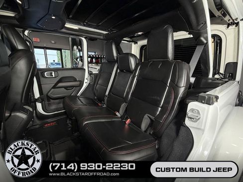 Used 2026 Jeep Wrangler Unlimited Rubicon AWD/4WD image 24