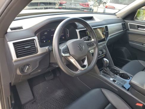 Used 2023 Volkswagen Atlas Cross Sport SE w/ Black Wheel Package image 23