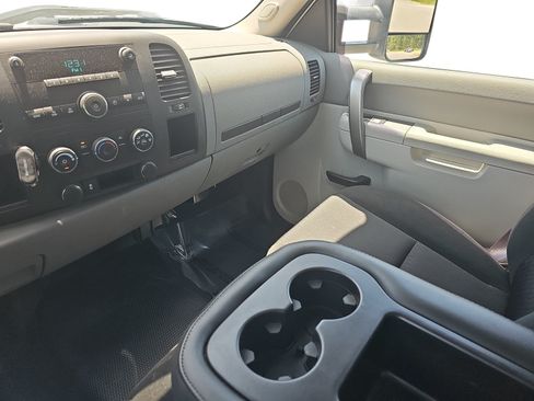 Used 2012 Chevrolet Silverado 2500 W/T RWD image 17