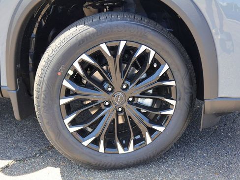 New 2026 Nissan Rogue SV FWD image 19