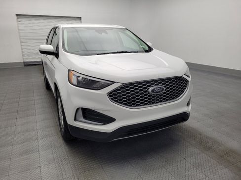 Used 2024 Ford Edge SEL image 14