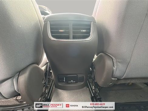 Used 2016 Chevrolet Malibu LT image 13