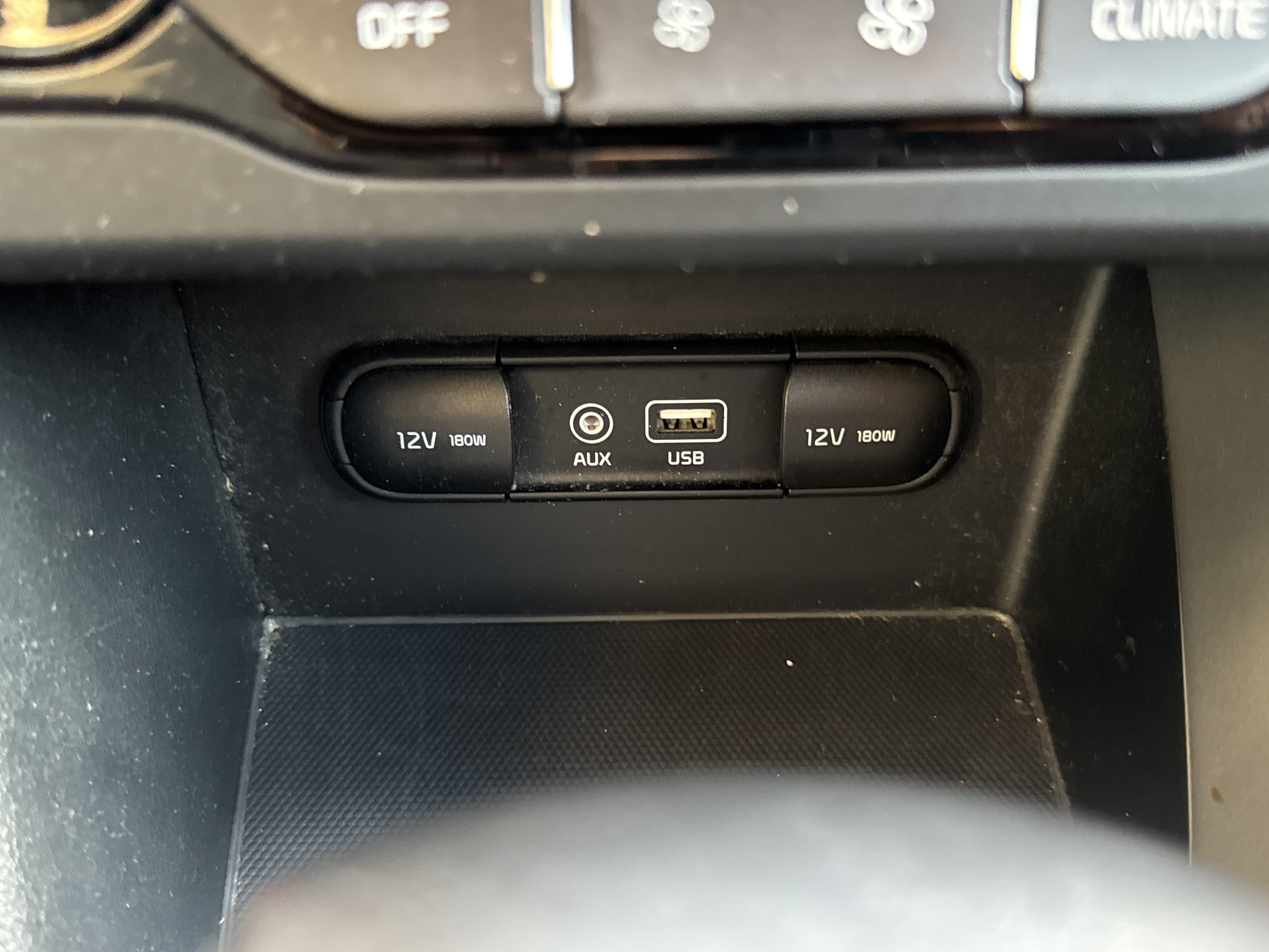 Used 2019 Kia Niro LX FWD image 7