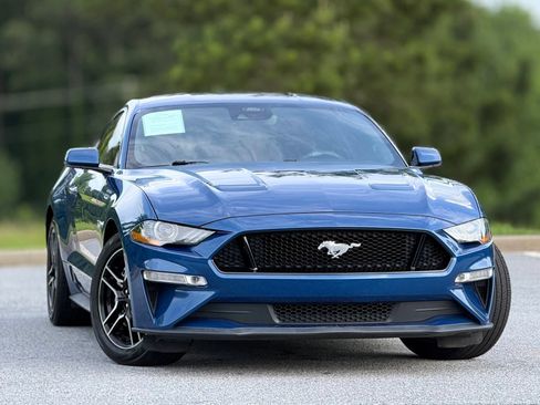 Used 2022 Ford Mustang GT RWD image 4