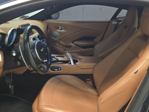 Used 2019 Aston Martin V8 Vantage Coupe image 5