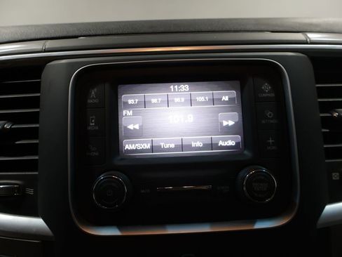 Used 2023 RAM 1500 Classic SLT image 24