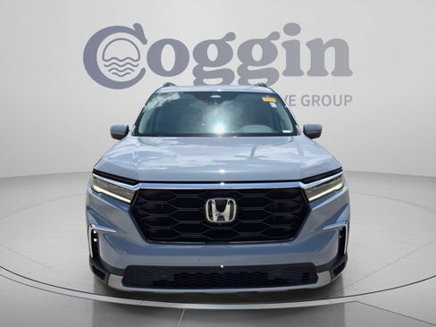 Certified 2023 Honda Pilot Touring image 9