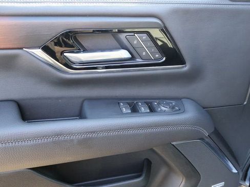 New 2026 GMC Yukon XL Denali w/ Sun & Power Step Package AWD/4WD image 24