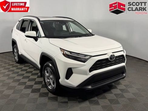 Used 2025 Toyota RAV4 XLE w/ Convenience Package FWD image 1