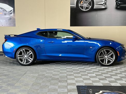 Used 2016 Chevrolet Camaro SS RWD image 3