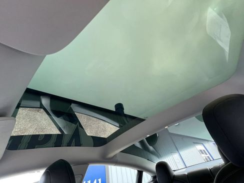 Used 2021 Tesla Model 3 Standard Range Plus RWD image 33