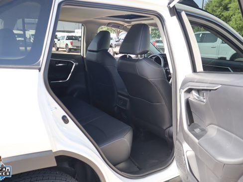 Used 2025 Toyota RAV4 XLE Premium w/ Blackout Package (GST) FWD image 26