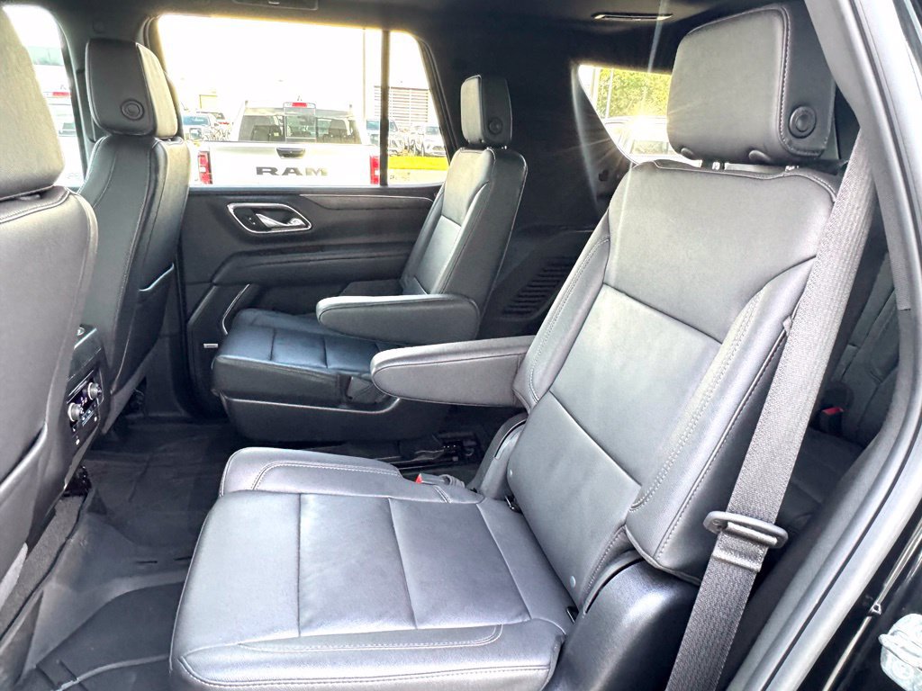 Used 2024 Chevrolet Tahoe Z71 w/ Luxury Package AWD/4WD image 20
