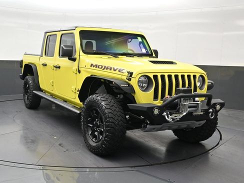 Used 2023 Jeep Gladiator Mojave w/ Cold Weather Group AWD/4WD image 8