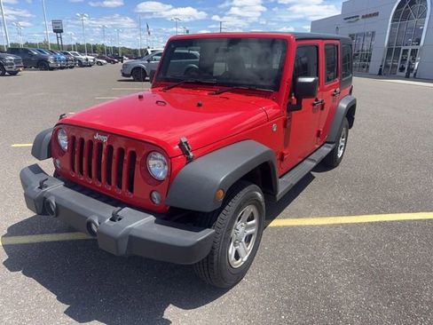 Used 2017 Jeep Wrangler Unlimited Sport AWD/4WD image 3