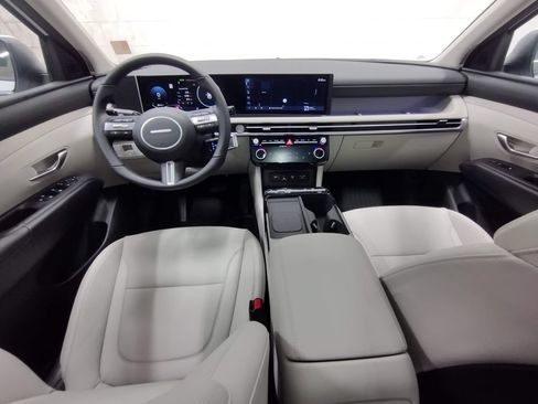 Used 2025 Hyundai Tucson SEL AWD/4WD image 39