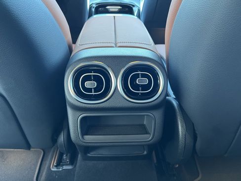 Certified 2023 Mercedes-Benz GLC 300 4MATIC image 24