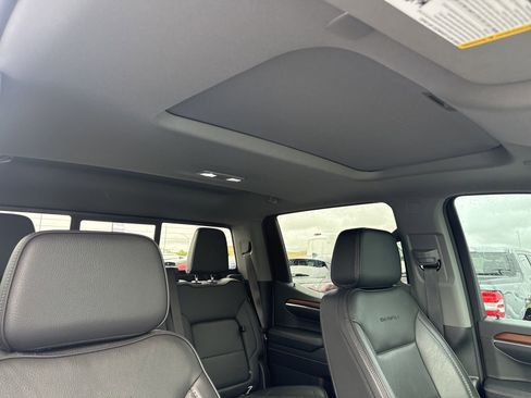 Used 2023 GMC Sierra 1500 Denali w/ Denali Reserve Package image 12