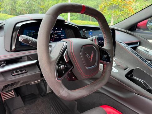 Used 2021 Chevrolet Corvette Stingray Premium Cpe w/ Engine Appearance Package RWD image 15