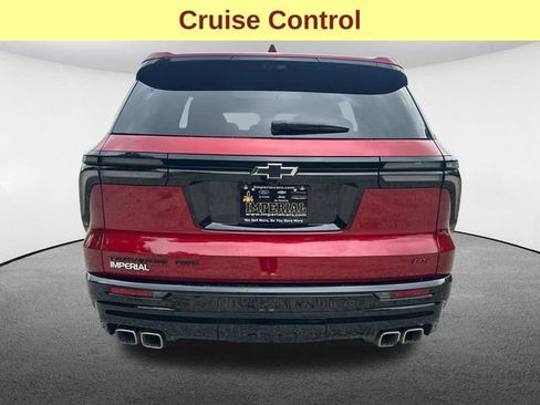Used 2026 Chevrolet Traverse RS AWD/4WD image 11