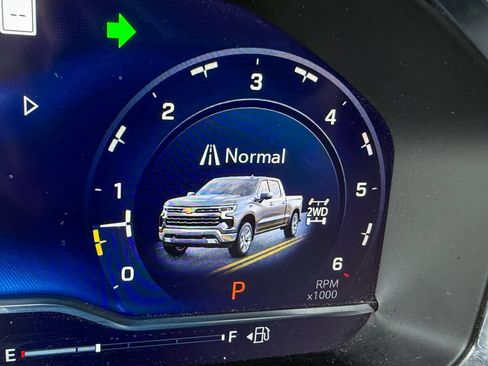Used 2023 Chevrolet Silverado 1500 LTZ AWD/4WD image 24
