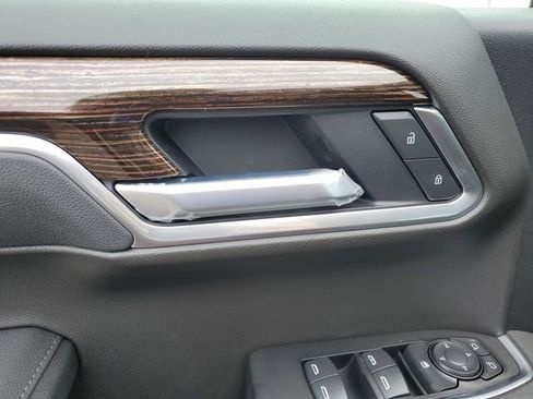 New 2026 GMC Sierra 1500 Elevation image 23