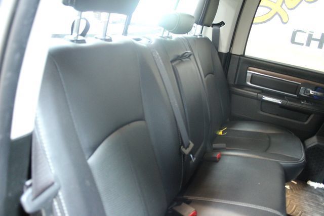 Used 2018 RAM 1500 Laramie AWD/4WD image 11