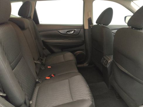 Used 2019 Nissan Rogue SV FWD image 19