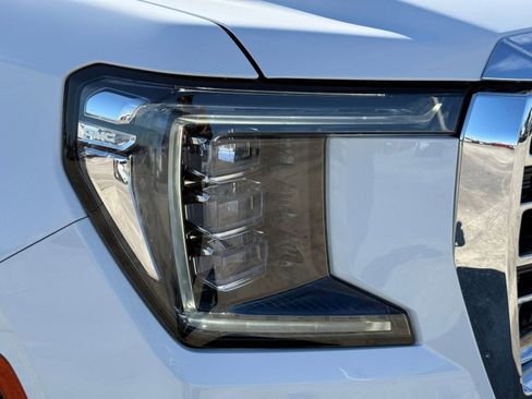 Used 2022 GMC Yukon SLT image 11