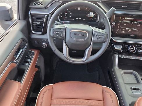 Used 2026 GMC Sierra 2500 Denali Ultimate AWD/4WD image 11