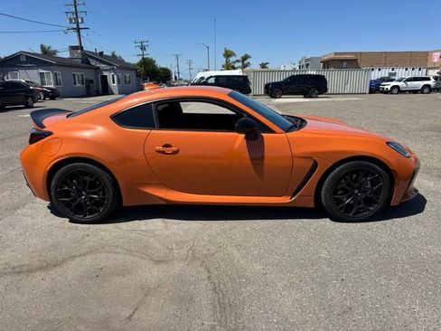 Used 2023 Toyota GR86 10th Anniversary SE RWD image 4