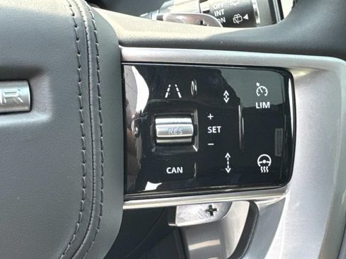 Certified 2024 Land Rover Range Rover SV AWD/4WD image 31