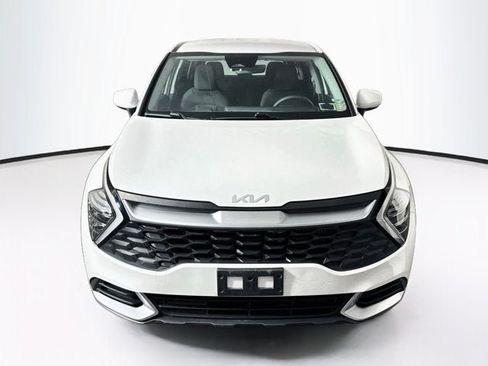 Used 2024 Kia Sportage LX AWD/4WD image 2