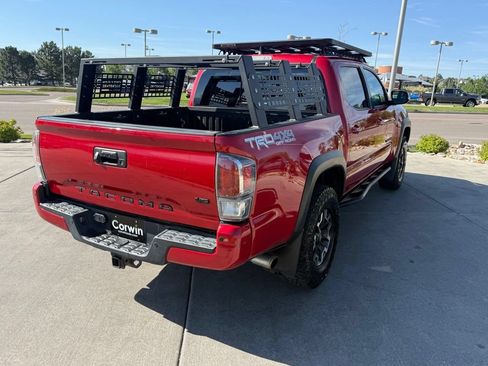Used 2020 Toyota Tacoma TRD Off-Road w/ Technology Package AWD/4WD image 8